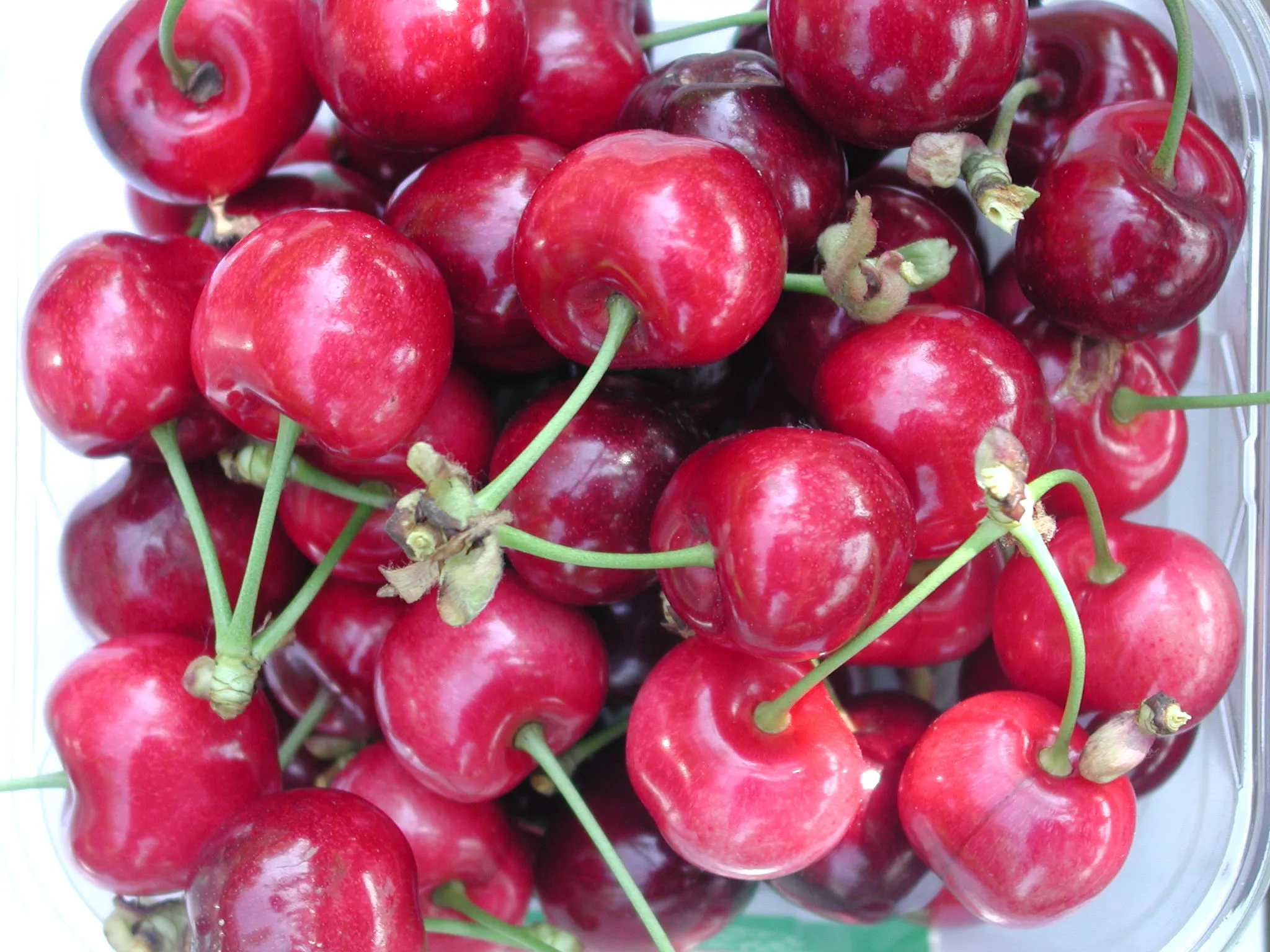 Edible coatings for better storage of cherries: pullulan