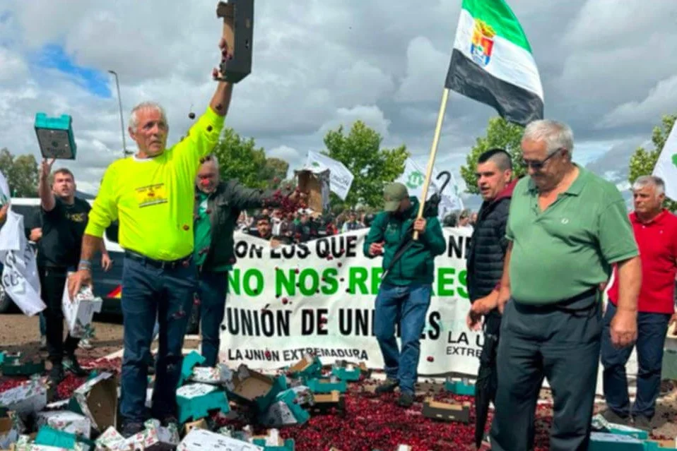 Emergenze climatiche: oltre 900.000 euro di rimborso ai coltivatori di ciliegie spagnole in Estremadura