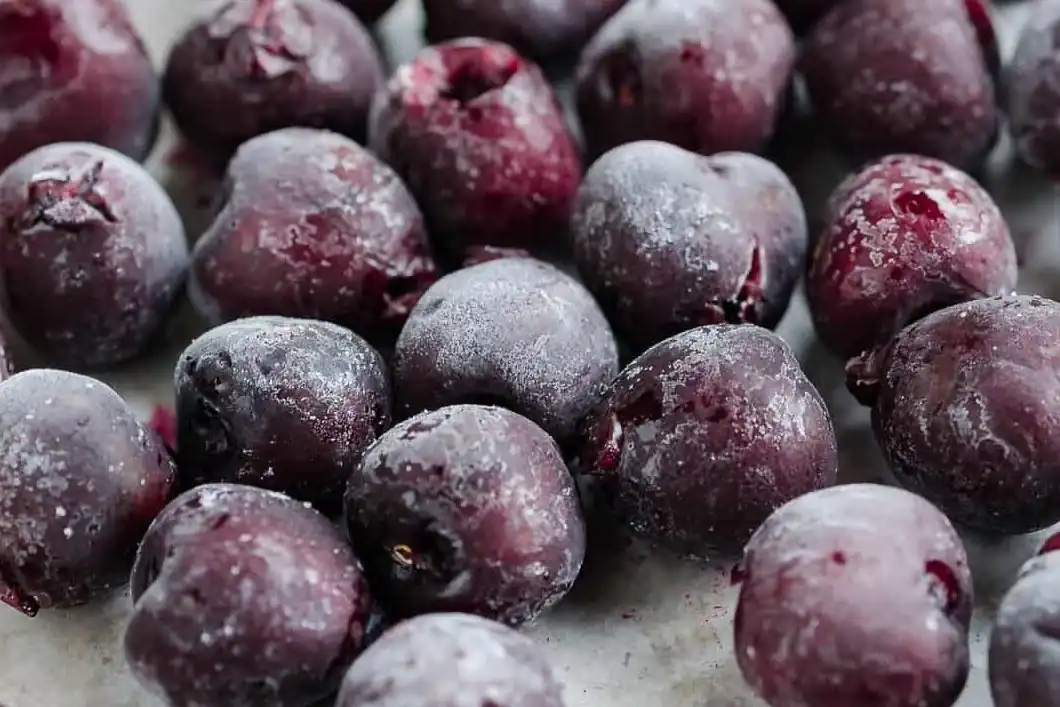 Sweet or sour? The strategic choice in B2B frozen fruit